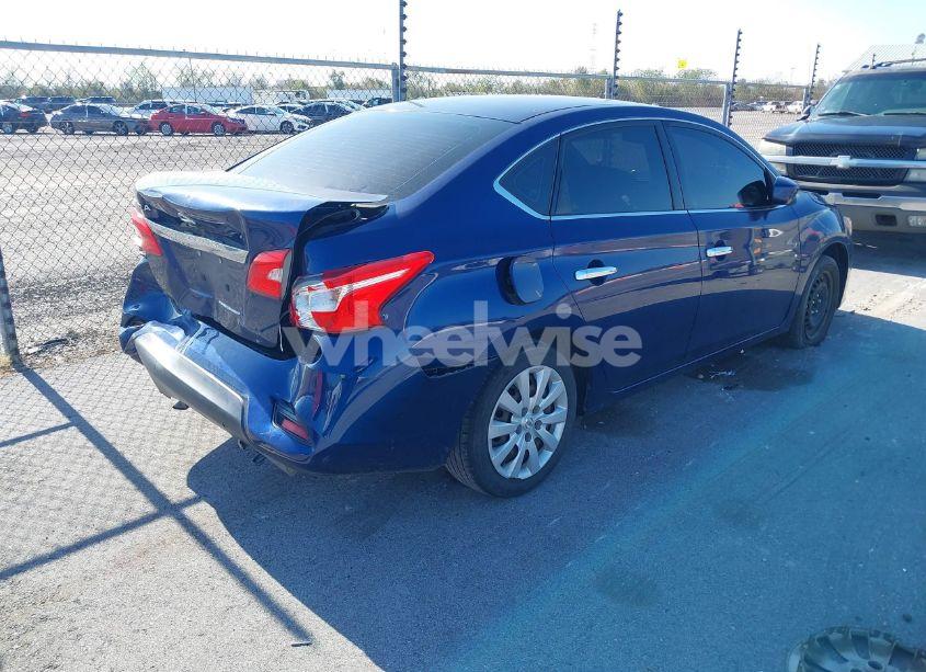 Photo 4 of 2018 Nissan Sentra S (VIN 3N1AB7AP2JY213321)