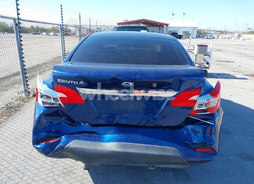 Photo 6 of 2018 Nissan Sentra S (VIN 3N1AB7AP2JY213321)