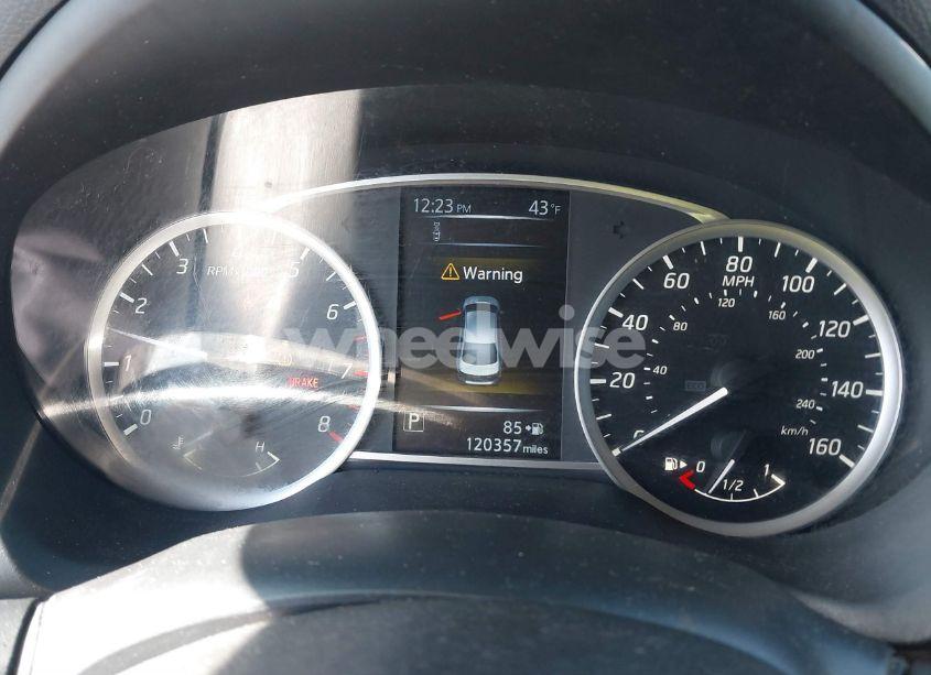 Photo 7 of 2018 Nissan Sentra S (VIN 3N1AB7AP2JY213321)