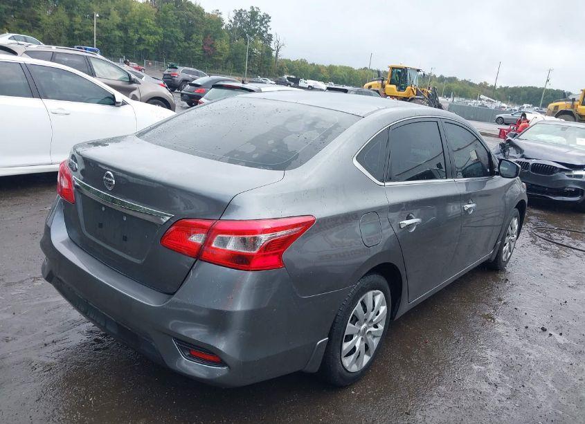 Photo 4 of 2018 Nissan Sentra S (VIN 3N1AB7AP2JY219054)