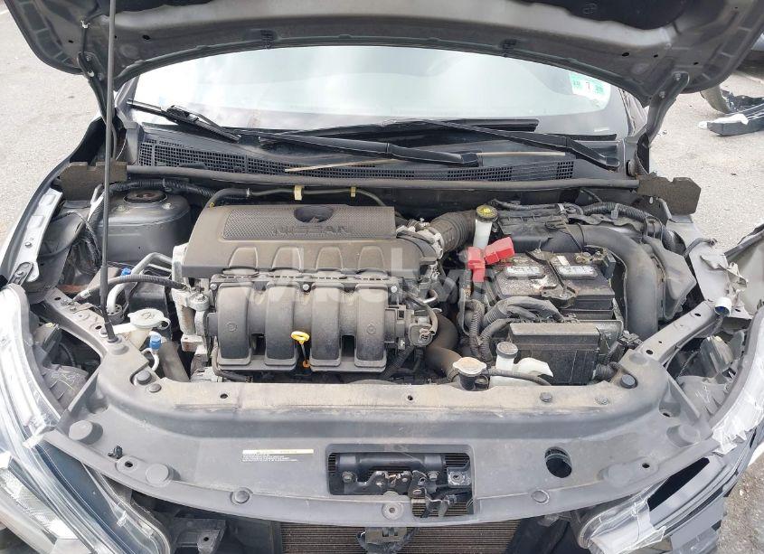 Photo 10 of 2018 Nissan Sentra SR (VIN 3N1AB7AP2JY219135)