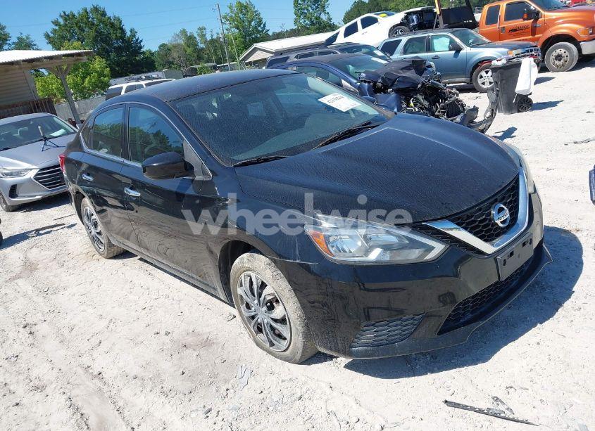 2018 Nissan Sentra S (VIN 3N1AB7AP2JY224805) main photo
