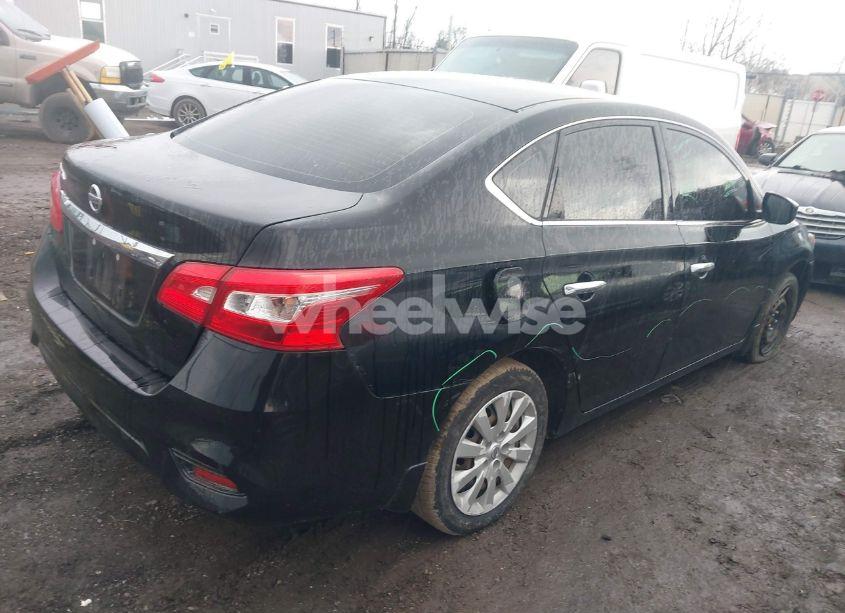 Photo 4 of 2018 Nissan Sentra S (VIN 3N1AB7AP2JY230426)