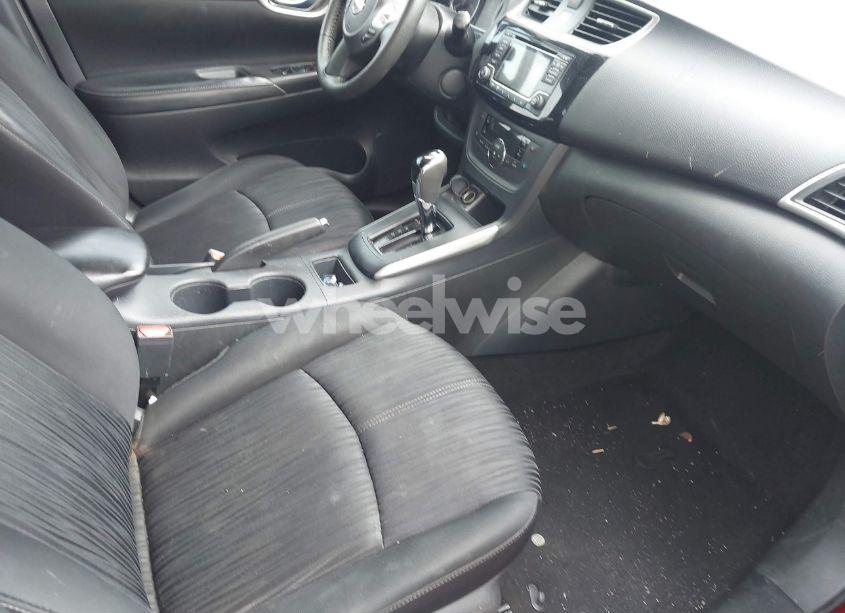 Photo 5 of 2018 Nissan Sentra SV (VIN 3N1AB7AP2JY231950)