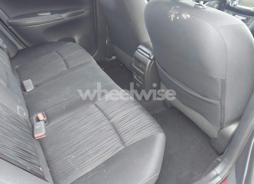 Photo 8 of 2018 Nissan Sentra SV (VIN 3N1AB7AP2JY231950)
