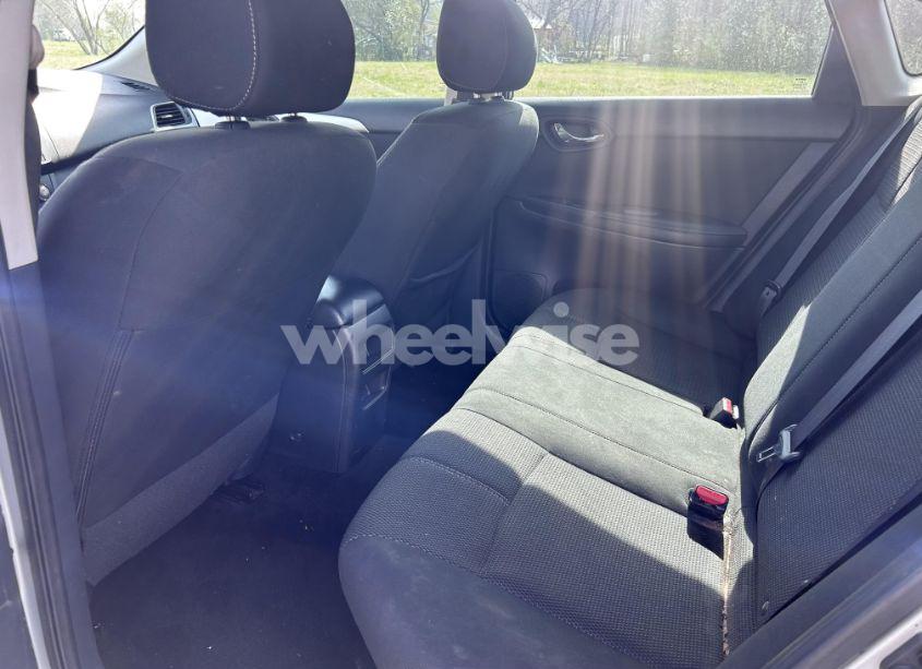 Photo 8 of 2018 Nissan Sentra (VIN 3N1AB7AP2JY234041)