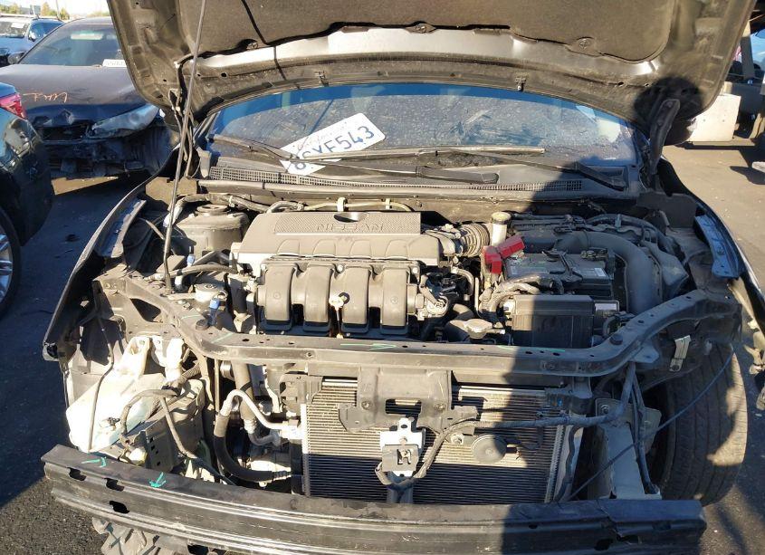 Photo 10 of 2018 Nissan Sentra SR (VIN 3N1AB7AP2JY237084)