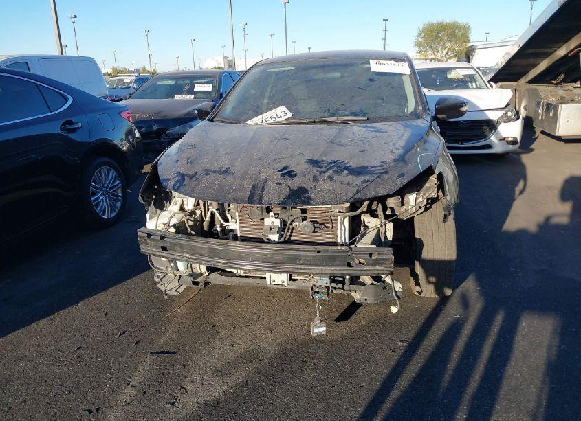 Photo 6 of 2018 Nissan Sentra SR (VIN 3N1AB7AP2JY237084)