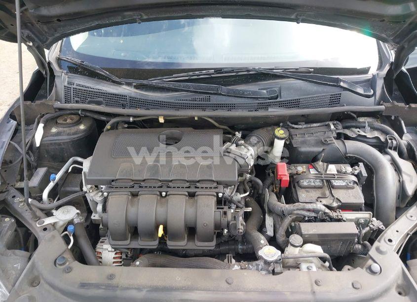 Photo 10 of 2018 Nissan Sentra SR (VIN 3N1AB7AP2JY238834)