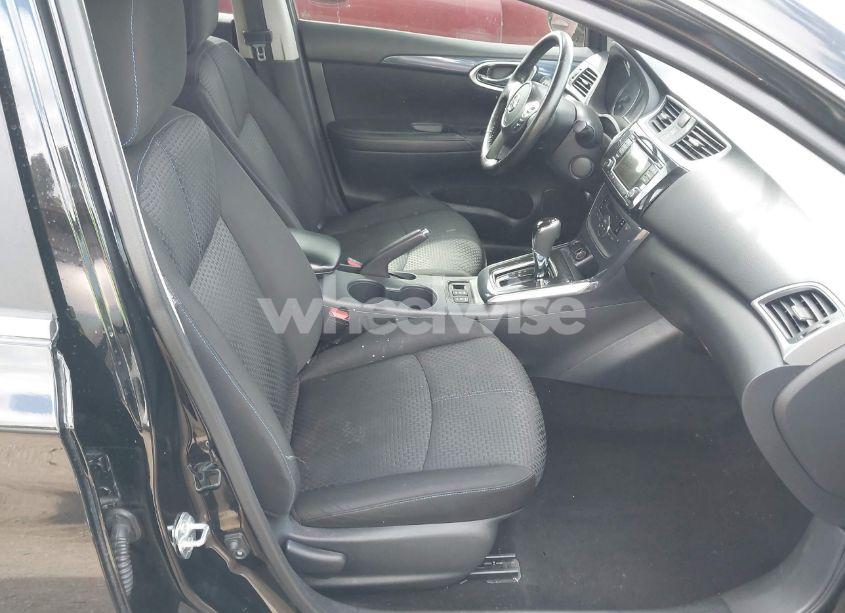 Photo 5 of 2018 Nissan Sentra SR (VIN 3N1AB7AP2JY238834)