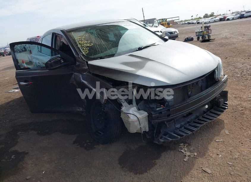 2018 Nissan Sentra S (VIN 3N1AB7AP2JY244178) main photo