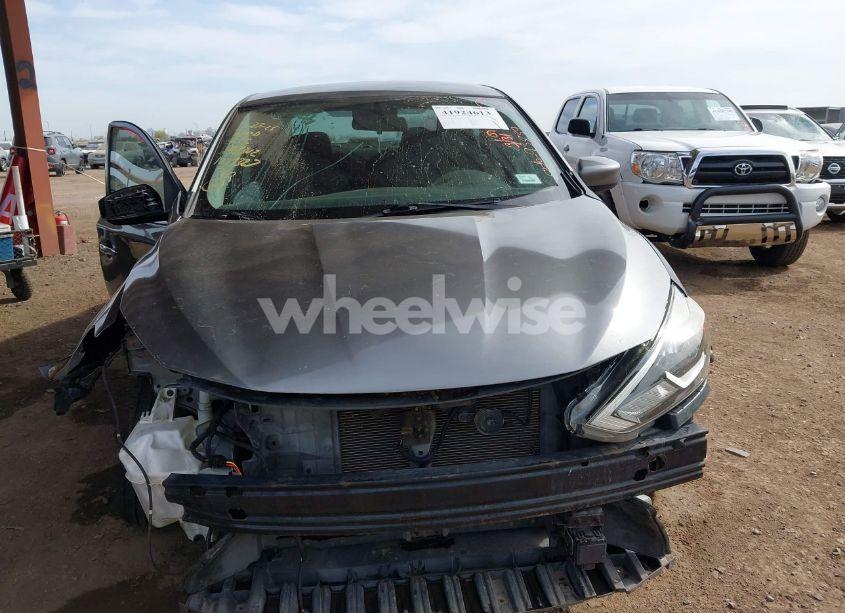 Photo 12 of 2018 Nissan Sentra S (VIN 3N1AB7AP2JY244178)