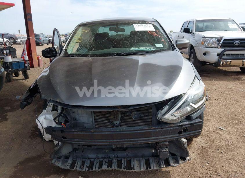 Photo 6 of 2018 Nissan Sentra S (VIN 3N1AB7AP2JY244178)