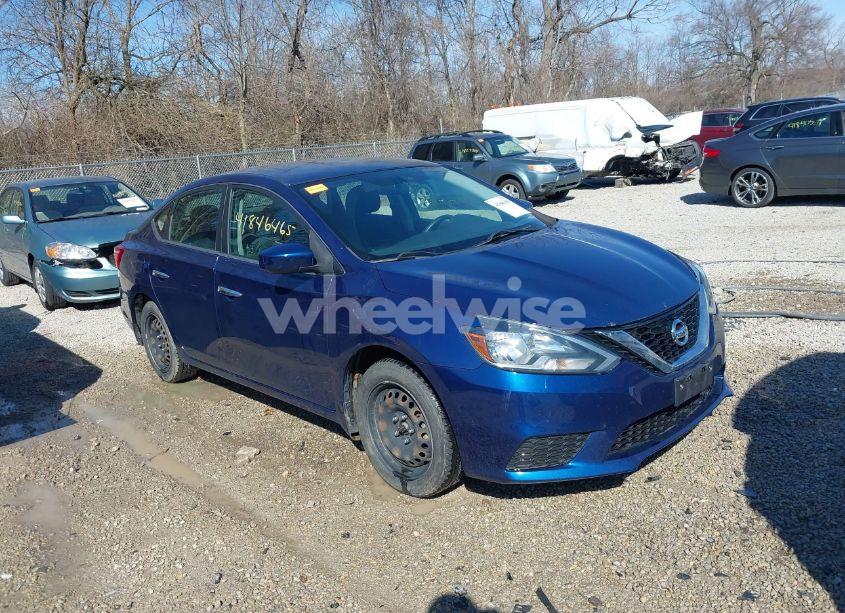 2018 Nissan Sentra S (VIN 3N1AB7AP2JY250661) main photo