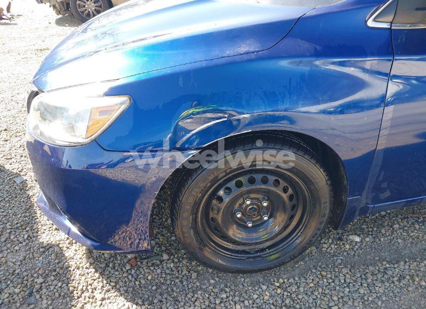 Photo 6 of 2018 Nissan Sentra S (VIN 3N1AB7AP2JY250661)
