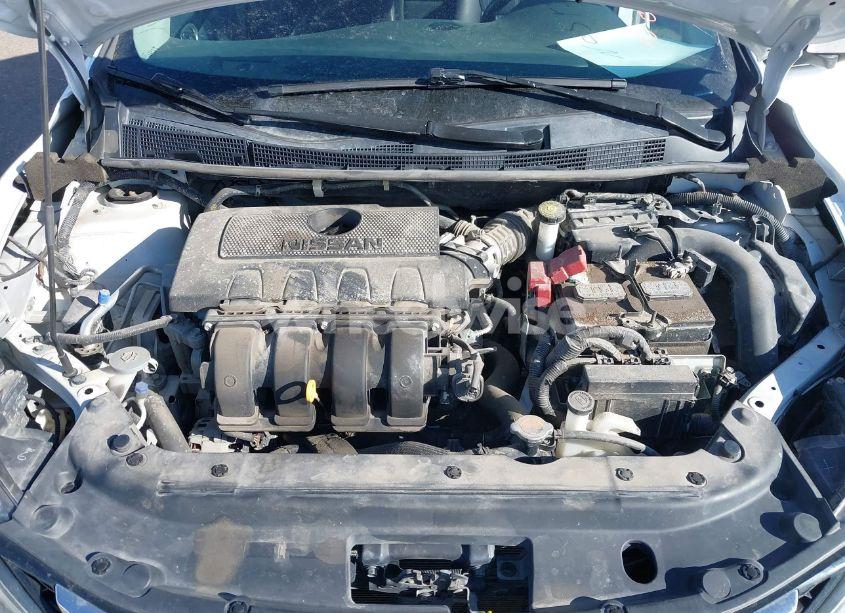 Photo 10 of 2018 Nissan Sentra SV (VIN 3N1AB7AP2JY260218)