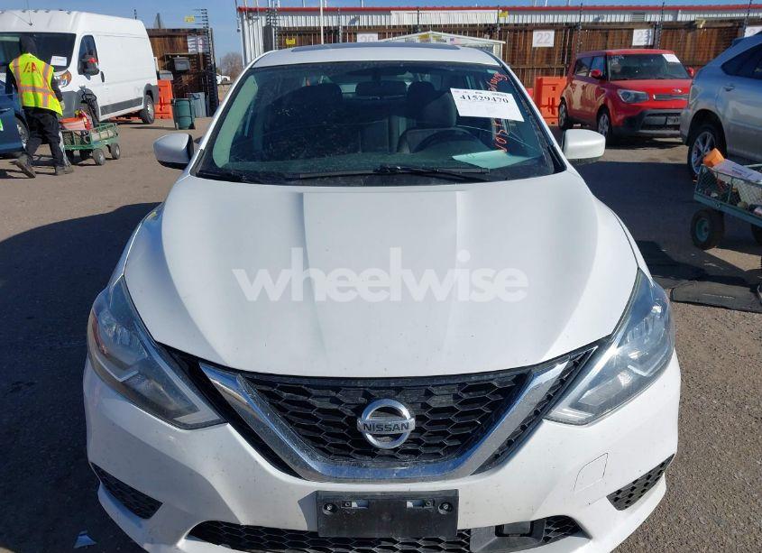 Photo 12 of 2018 Nissan Sentra SV (VIN 3N1AB7AP2JY260218)