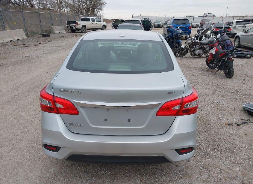 Photo 17 of 2018 Nissan Sentra SV (VIN 3N1AB7AP2JY260865)