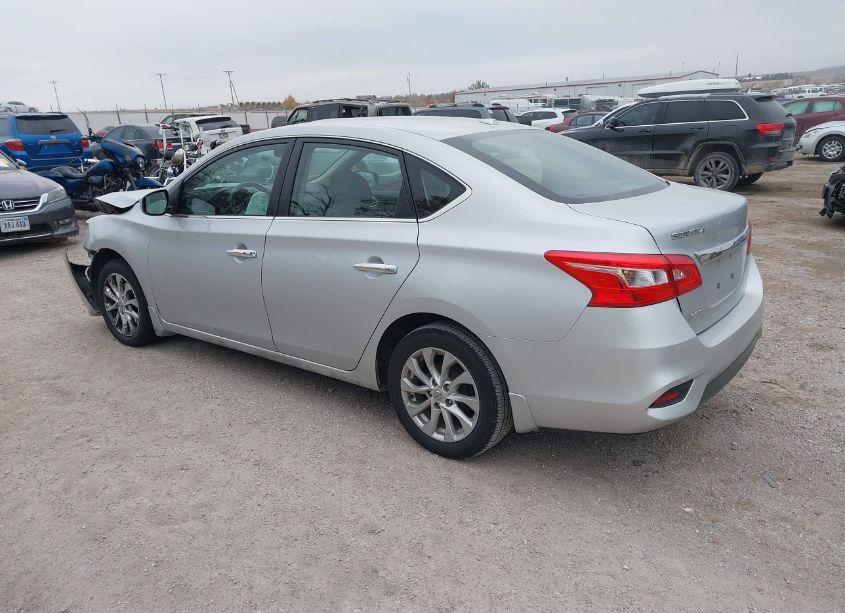 Photo 3 of 2018 Nissan Sentra SV (VIN 3N1AB7AP2JY260865)