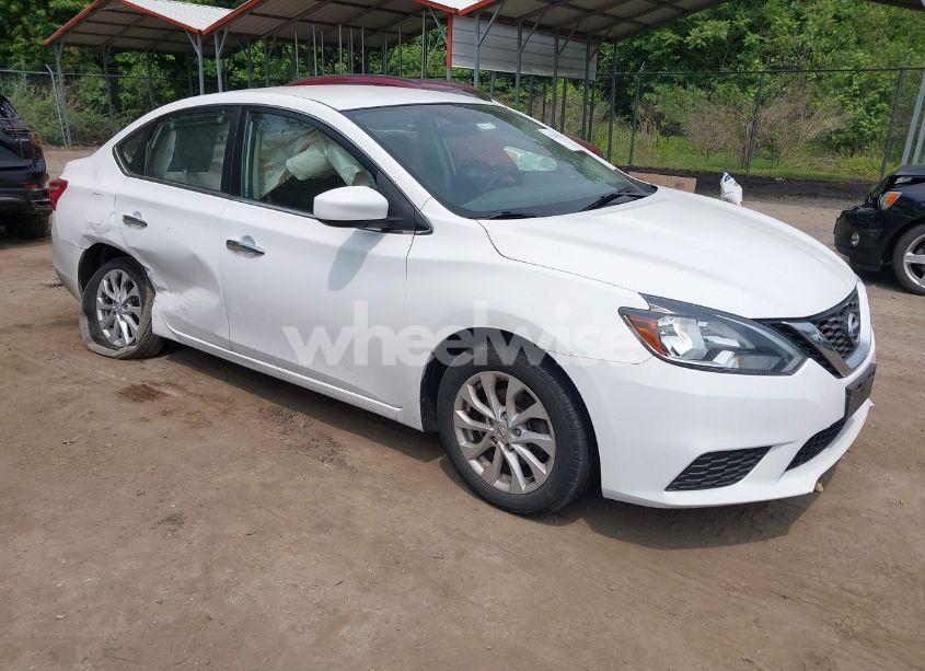 2018 Nissan Sentra SV (VIN 3N1AB7AP2JY265418) main photo