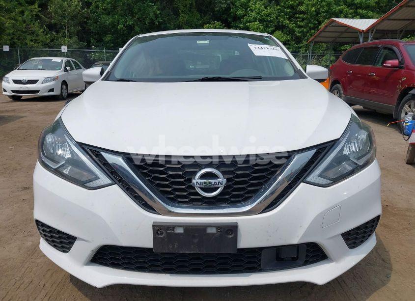 Photo 12 of 2018 Nissan Sentra SV (VIN 3N1AB7AP2JY265418)