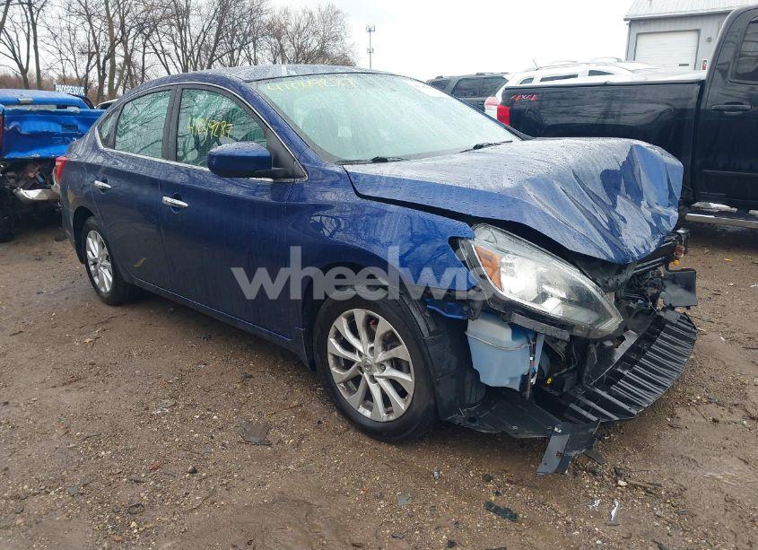 2018 Nissan Sentra SV (VIN 3N1AB7AP2JY265676) main photo