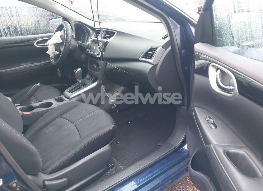Photo 5 of 2018 Nissan Sentra SV (VIN 3N1AB7AP2JY265676)