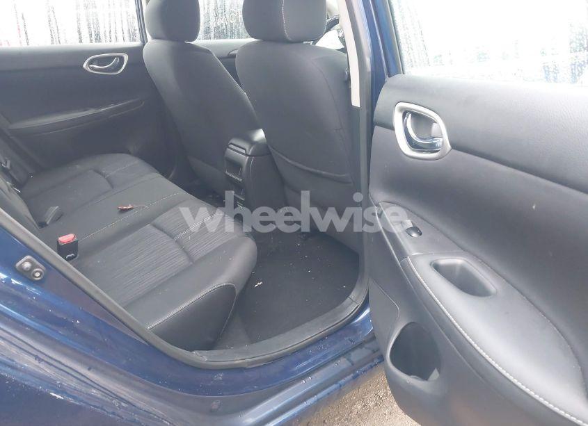 Photo 8 of 2018 Nissan Sentra SV (VIN 3N1AB7AP2JY265676)