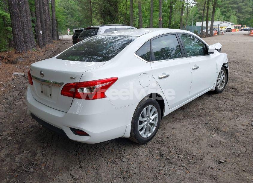 Photo 4 of 2018 Nissan Sentra SV (VIN 3N1AB7AP2JY267072)
