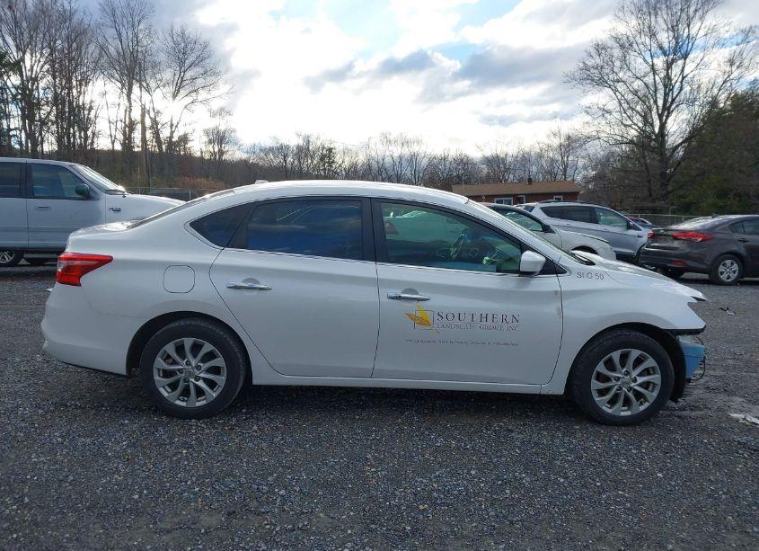 Photo 13 of 2018 Nissan Sentra SV (VIN 3N1AB7AP2JY267394)