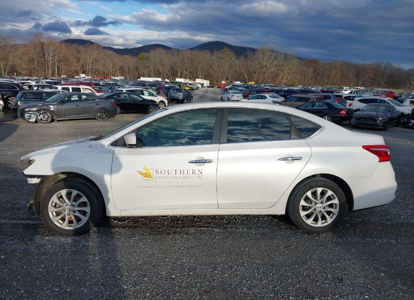 Photo 14 of 2018 Nissan Sentra SV (VIN 3N1AB7AP2JY267394)