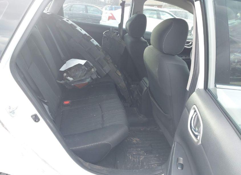 Photo 8 of 2018 Nissan Sentra SV (VIN 3N1AB7AP2JY267394)