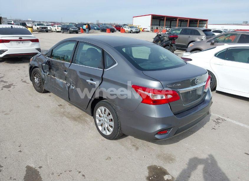 Photo 3 of 2018 Nissan Sentra S (VIN 3N1AB7AP2JY271476)