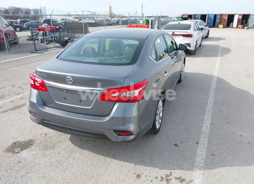 Photo 4 of 2018 Nissan Sentra S (VIN 3N1AB7AP2JY271476)