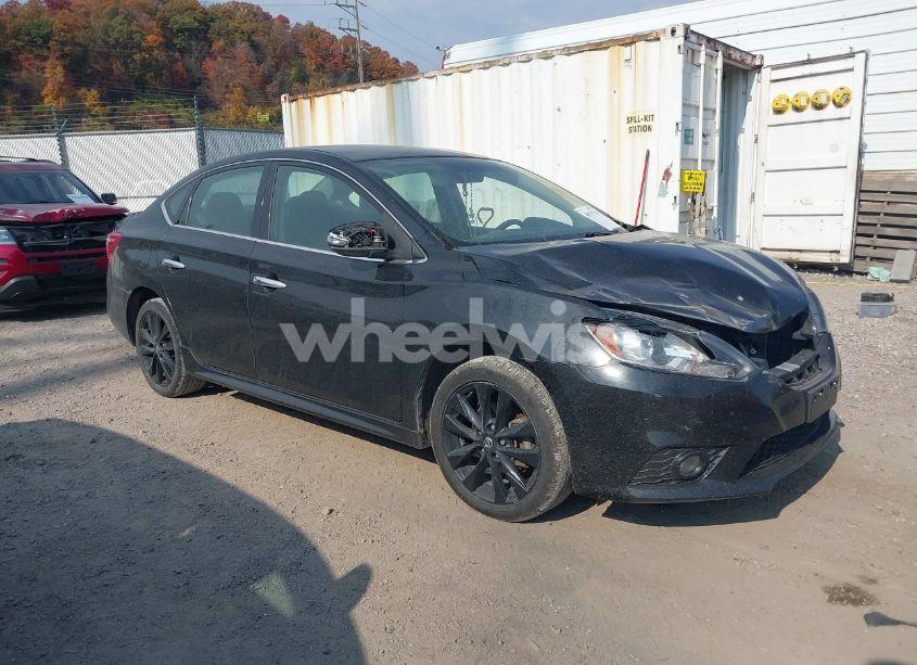 2018 Nissan Sentra SR (VIN 3N1AB7AP2JY274524) main photo