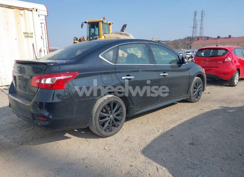 Photo 4 of 2018 Nissan Sentra SR (VIN 3N1AB7AP2JY274524)
