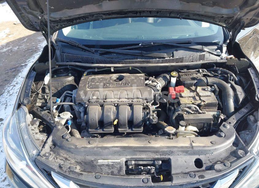 Photo 10 of 2018 Nissan Sentra SV (VIN 3N1AB7AP2JY274717)