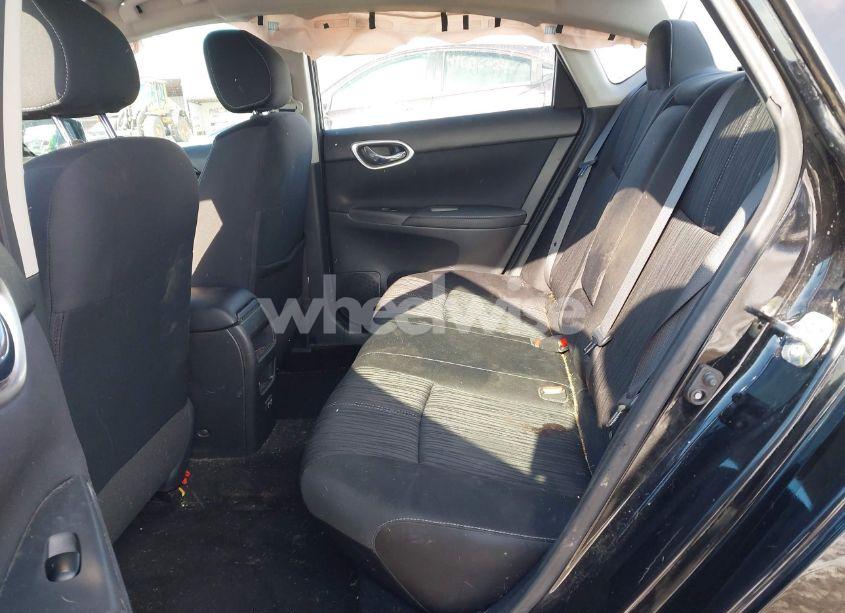 Photo 8 of 2018 Nissan Sentra SV (VIN 3N1AB7AP2JY274717)