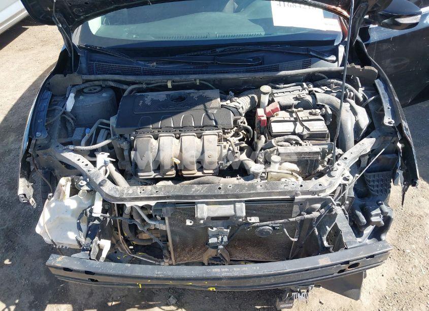 Photo 10 of 2018 Nissan Sentra SR (VIN 3N1AB7AP2JY275642)