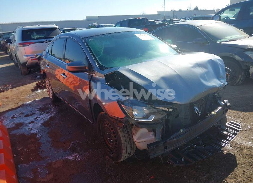 2018 Nissan Sentra S (VIN 3N1AB7AP2JY278590) main photo