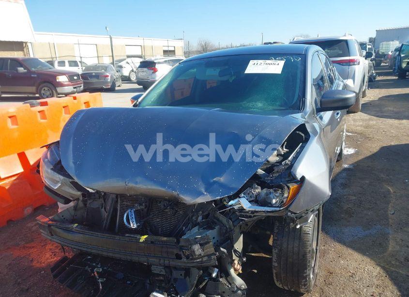 Photo 6 of 2018 Nissan Sentra S (VIN 3N1AB7AP2JY278590)