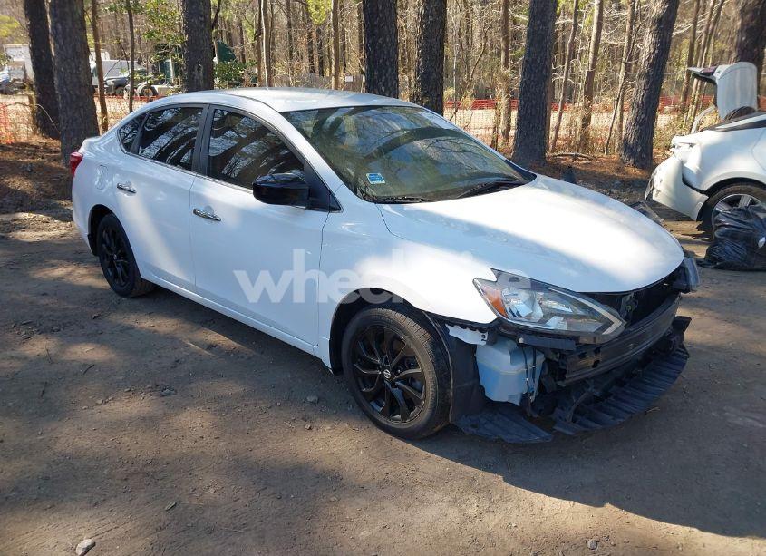 2018 Nissan Sentra S (VIN 3N1AB7AP2JY282221) main photo