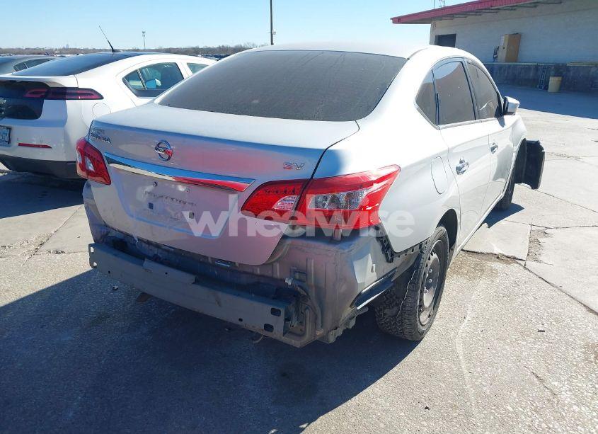 Photo 13 of 2018 Nissan Sentra S (VIN 3N1AB7AP2JY285541)