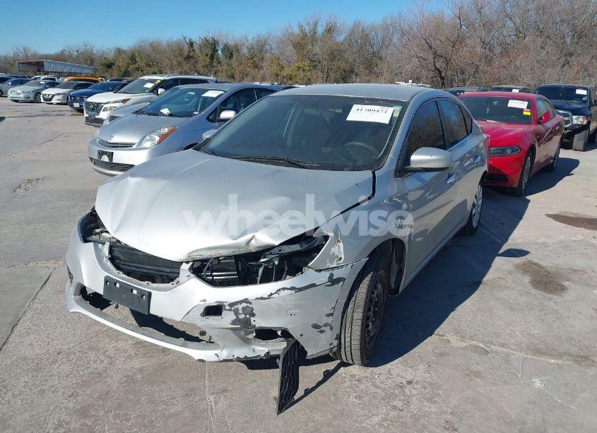 Photo 2 of 2018 Nissan Sentra S (VIN 3N1AB7AP2JY285541)