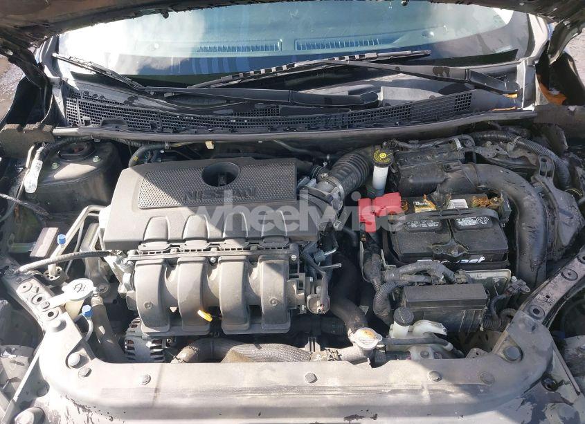 Photo 10 of 2018 Nissan Sentra SR (VIN 3N1AB7AP2JY287810)