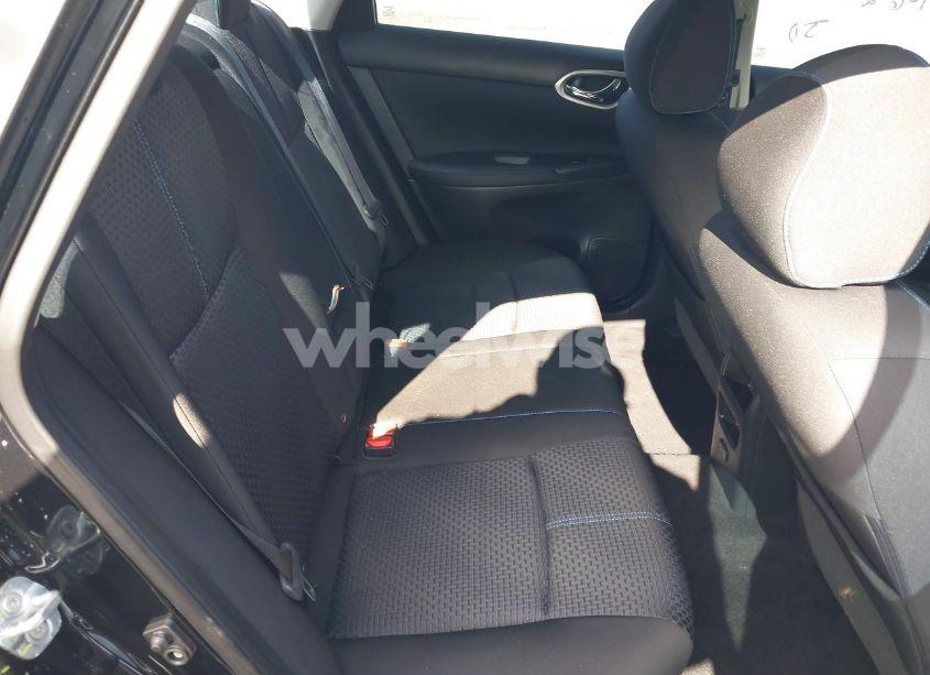 Photo 8 of 2018 Nissan Sentra SR (VIN 3N1AB7AP2JY287810)