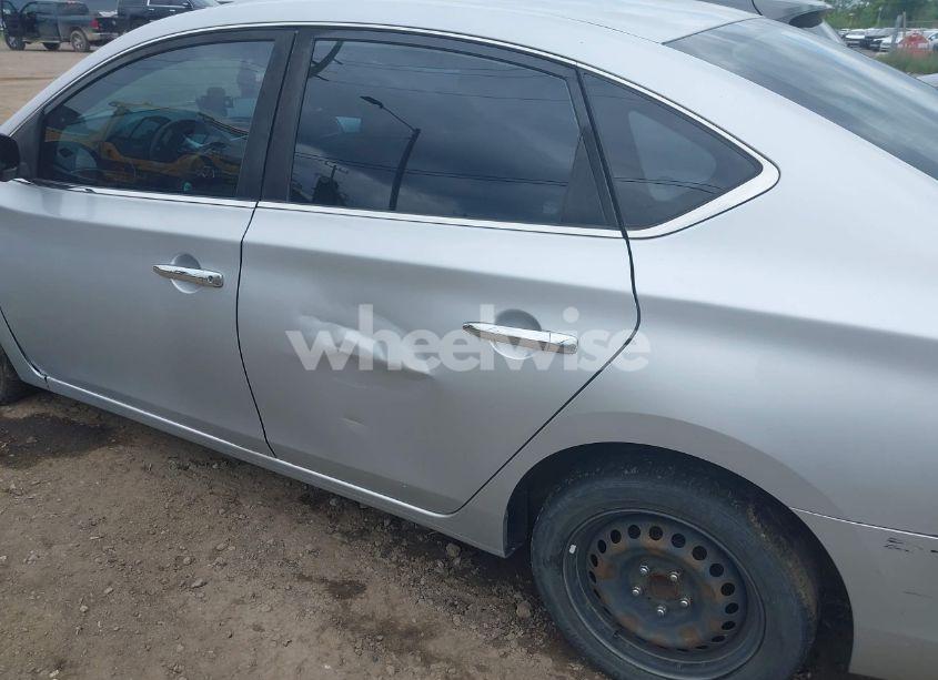 Photo 6 of 2018 Nissan Sentra S (VIN 3N1AB7AP2JY299858)