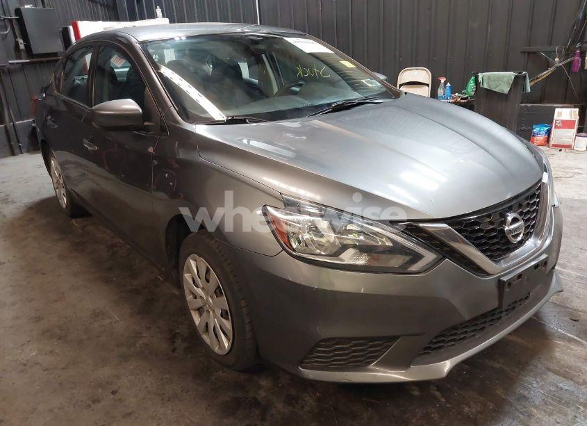 2018 Nissan Sentra S (VIN 3N1AB7AP2JY306081) main photo