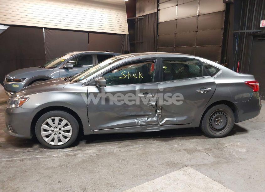 Photo 6 of 2018 Nissan Sentra S (VIN 3N1AB7AP2JY306081)