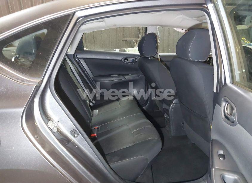 Photo 8 of 2018 Nissan Sentra S (VIN 3N1AB7AP2JY306081)